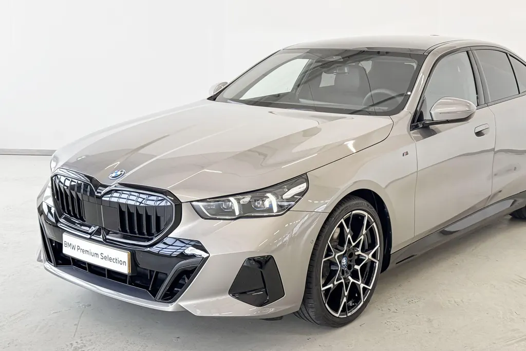 BMW i5 Sedan eDrive40 M Sport Edition