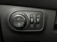 Opel Corsa 1.0 Turbo Edition | Mistlampen | Airco | lichtmetalen velgen 16' | Cruise Controle | buitenspiegels elektrisch verstelbaar | Hill Hold Functie | 12 maanden Bovag garantie |