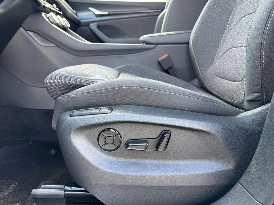 Škoda Kodiaq Business Edition Plus 1.5 TSI PHEV 150 kW / 204 PK | Trekhaak Wegklapbaar | Metallic Lak | 2.000,- inruilpremie!!