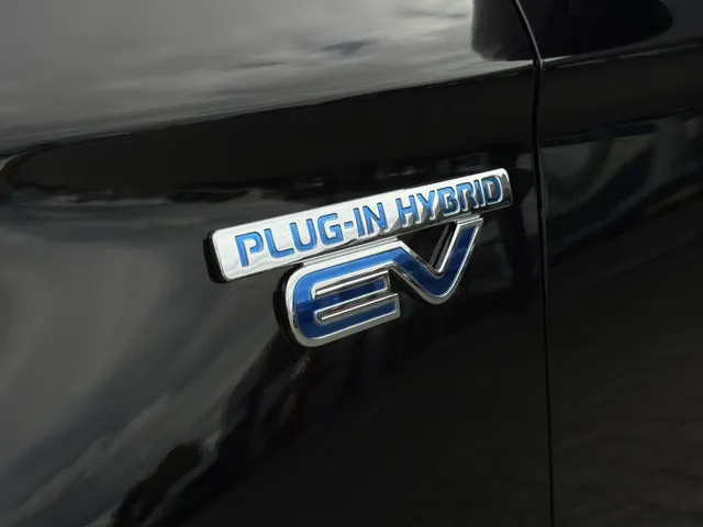Mitsubishi Outlander 2.4 PHEV Intense+