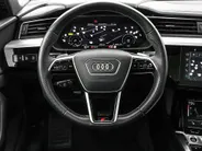 Audi e-tron 55 408pk Quattro S edition 95 kWh · SOH 95,6% · Panoramadak · 360 Camera · B&O Audio · Stoelverwarming · Luchtvering · 21'' Inch ·