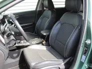 Kia Ceed 1.0 T-GDi DynamicPlusLine | Stuur-/stoelverwarming | Camera | Draadloos laden | LED | Dodehoek detectie | 16' LM |