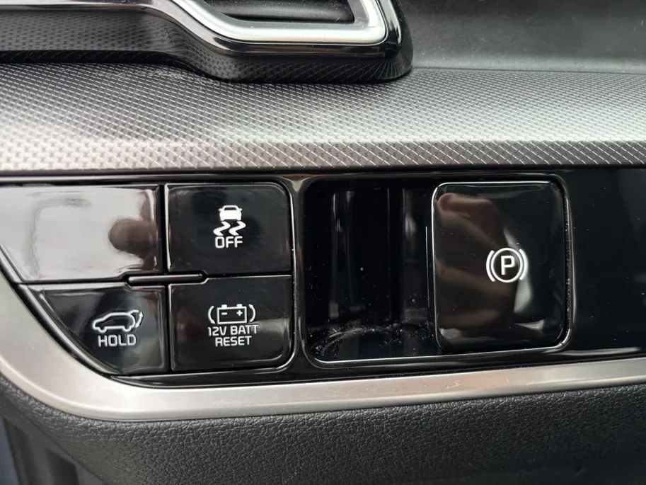 Kia Sportage 1.6 T-GDi Hybrid GT-PlusLine | ADA | Stuur en stoel verwarming | Pano |