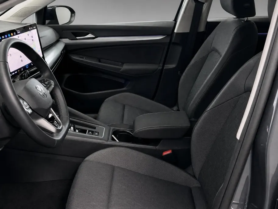 Volkswagen Golf Variant 1.5eTSI/150PK DSG Life Edition · Trekhaak · Camera · Navigatie · Apple/Android Car Play · Stoelverwarming · Garantie t/m 09-09-2027