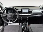 Kia Stonic 1.0 T-GDi MHEV DynamicPlusLine Automaat |  Navi | Apple Carplay/Android Auto | Metallic lak | Stoel & stuurverwarming | Fabrieksgarantie t/m 11-8-2032 + 3x 1 jaar* | NAP