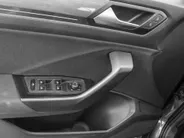 Volkswagen T-Roc 1.5 TSI 150pk DSG Sport · Panoramadak · Camera · Keyless · Apple/Android Car Play · Dodehoek Detectie · P-Sensoren · 17'' Inch ·