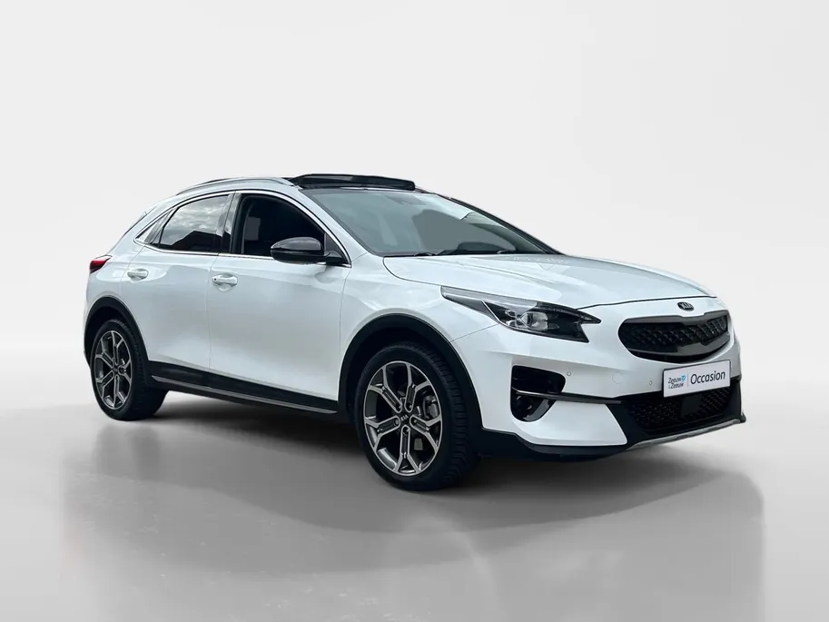 Kia XCeed 1.6 GDi PHEV ExecutiveLine | Trekhaak Afneembaar + 13-Polige Stekker | Apple Carplay / Android Auto | Navigatiesysteem | Stoelverwarming + Stoelkoeling | Stuurverwarming | Elektrisch Verstelbare Voorstoelen | Bestuurdersstoel Met geheugen | Elektrisch bed