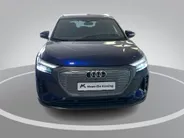 Audi Q4 e-tron 40 82 kWh 150kW/204PK · Leder · Stoelverwarming · Parkeersensoren · Garantie t/m 30-03-2026 of 90000km.