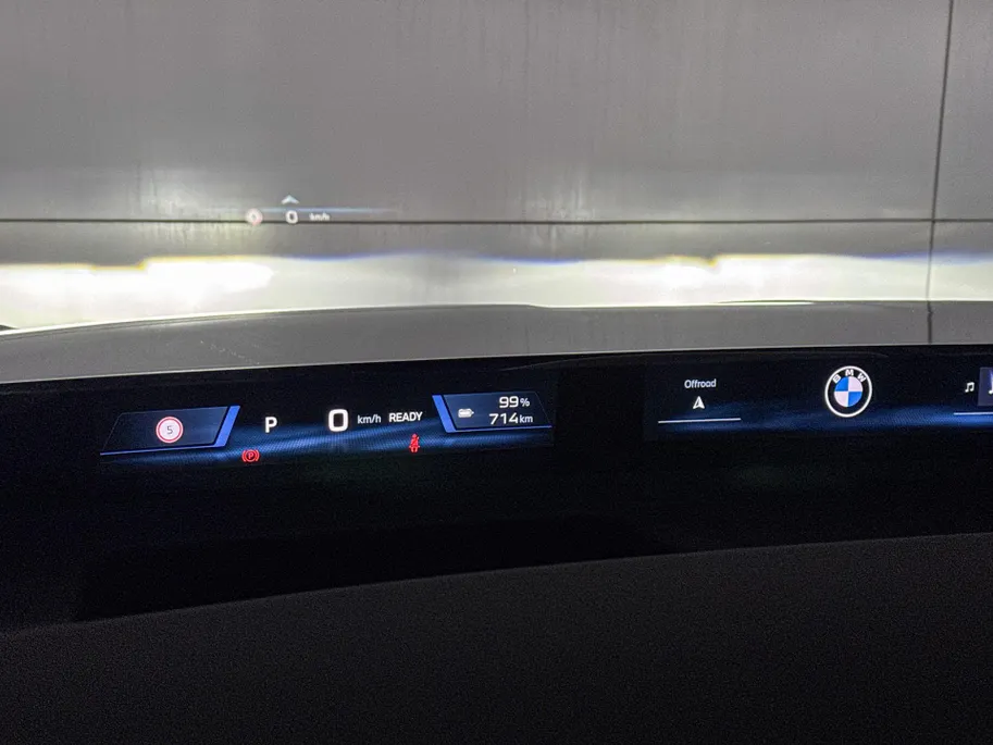 BMW iX3 50 xDrive 113 kWh