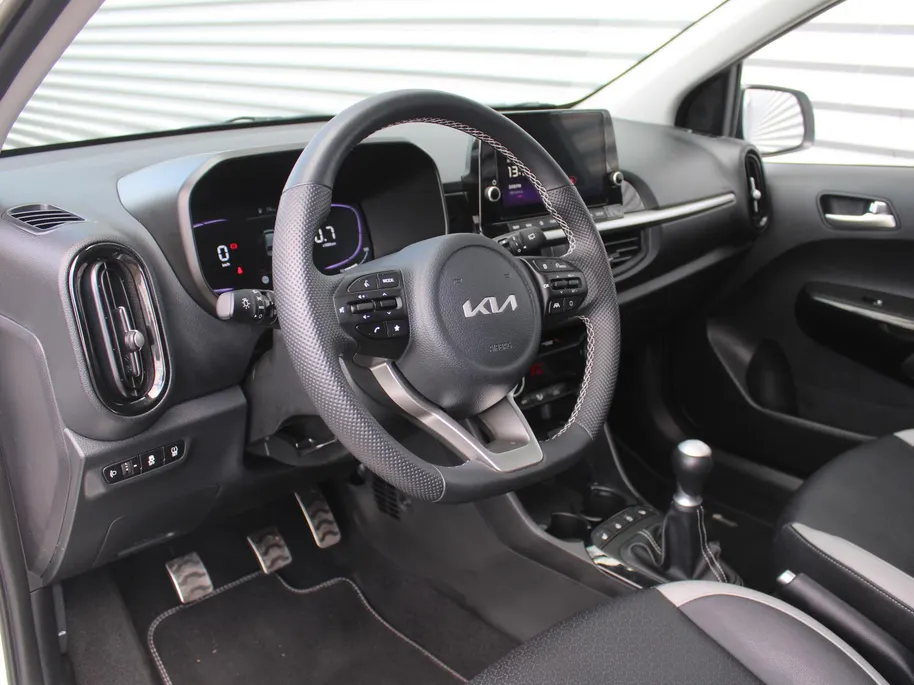 Kia Picanto 1.0 DPI GT-Line | Stuur-/stoelverwarming | Schuifdak | Camera | Dodehoek detectie | Telefoonlader | Clima | Navi | 16' LM | LED | Cruise |