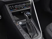 Volkswagen Polo 1.0TSI/110PK R-Line · Panoramadak · Apple/Android Car Play · Camera + Parkeersensoren · Stoelverwarming ·  Garantie t/m 31-03-2027 of 100000km.