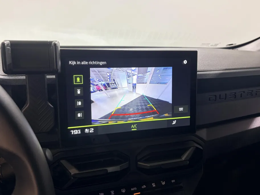 Dacia Duster 140PK Hybrid Journey Automaat | 1e Eigenaar | Navigatie | Apple Carplay/Android Auto | 360 Camera | Dodehoek Detectie | Parkeersensoren | Climate Control | Cruise Control | USB-C | Licht & Regen Sensor |