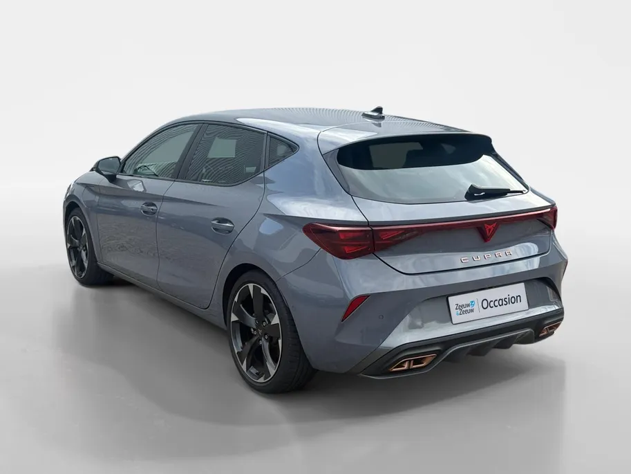 CUPRA Leon 1.5 TSI e-Hybrid PHEV Bussines | 99% SOH| Led Koplampen | Apple/Android Carplay | Keyless | Half leder | Stoel/Stuurverwarming | Digital Cockpit | Fabrieksgarantie! |