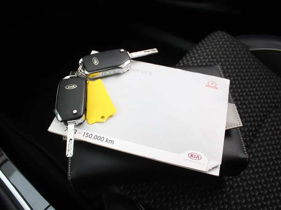 Kia Ceed 1.4 T-GDi DynamicPlusLine | 17 inch | Navi | Camera | Trekhaak | Stoel- Stuurverwarming |