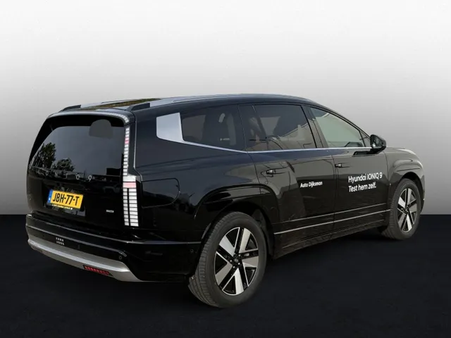 Hyundai IONIQ 9 Connect 7p. 110.3 kWh