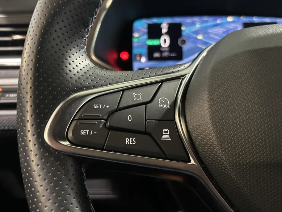Renault Captur 160PK E-Tech Full Hybrid Esprit Alpine Automaat | DEMO | Sidebars | Adaptive Cruise Control | Camera | Digital Cockpit | Apple CarPlay/Android Auto | Climate Control | Parkeersensoren | Lichtmetalen Velgen |