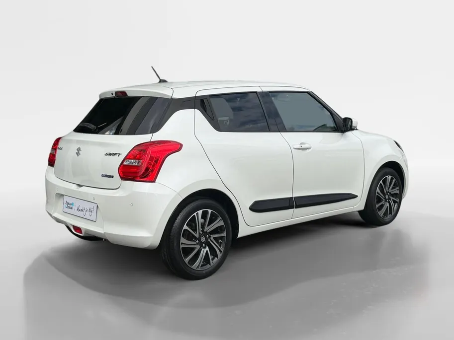 Suzuki Swift 1.2 Style Smart Hybrid | Adapt Cruise Control / Climate Control | Stoelverwarming | Camera | Navigatie |