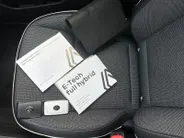 Renault Captur 1.6 E-Tech Hybrid 145 Intens | Automaat | Apple Carplay & Android Auto | Camera | Parkeersensoren | LMV | Cruise & Climate Control | 12 Maanden BOVAG Garantie