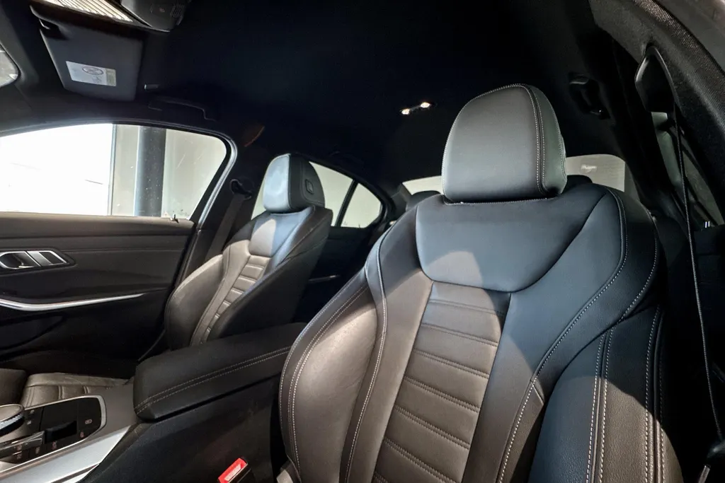 BMW 3 Serie Sedan 330e High Executive