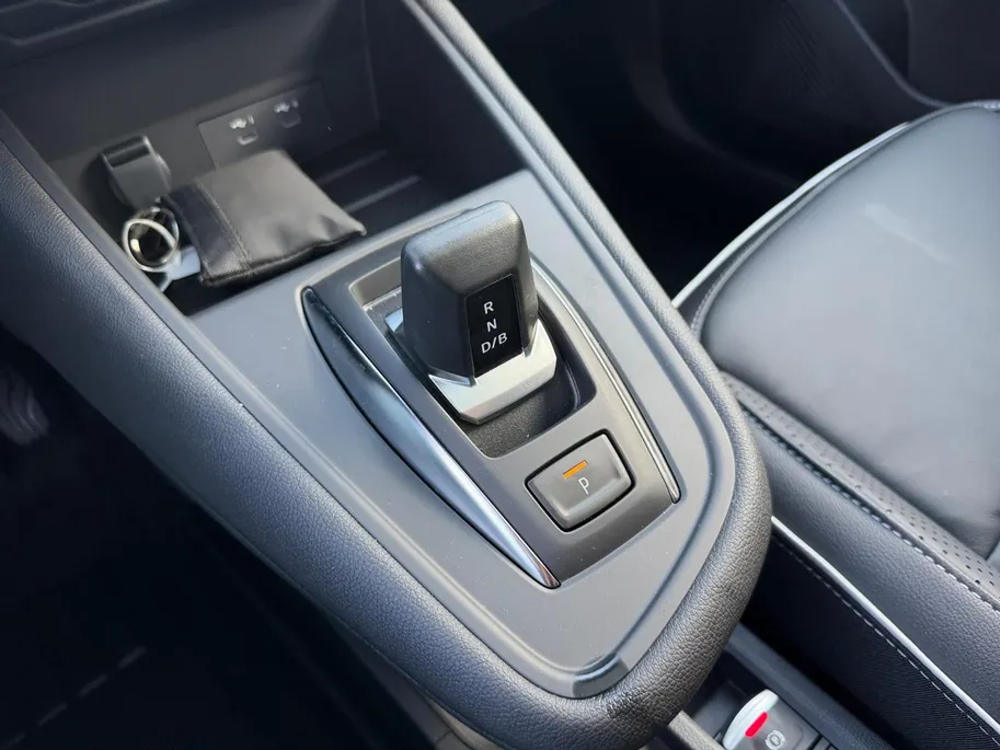 Mitsubishi Grandis 1.8 HEV Instyle | Nieuw model | €4000 korting | Carplay / Android auto | Direct leverbaar | Stoel, stuur en voorruit verwarming |