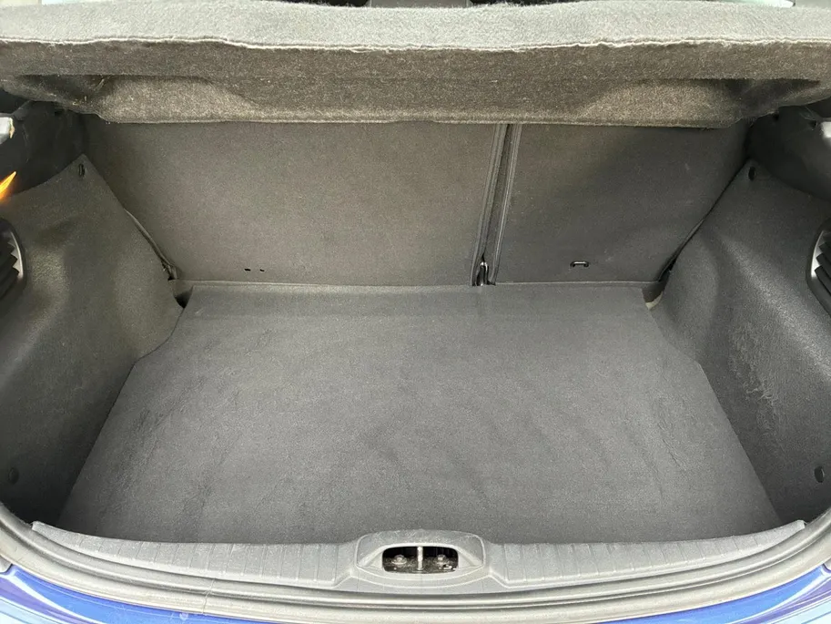 Peugeot 208 1.2 PureTech Blue Lion
