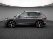 Volkswagen Tiguan 1.4 TSI 245pk DSG eHybrid Elegance · Camera · Panoramadak · Wegklapbare Trekhaak · Apple/Android Car Play · 18'' Inch ·
