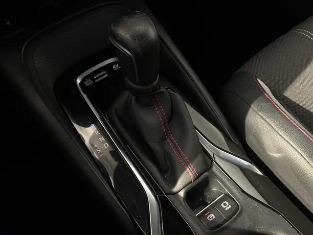 Toyota Corolla Touring Sports 2.0 Hybrid GR-Sport | Panoramadak | JBL | Trekhaak