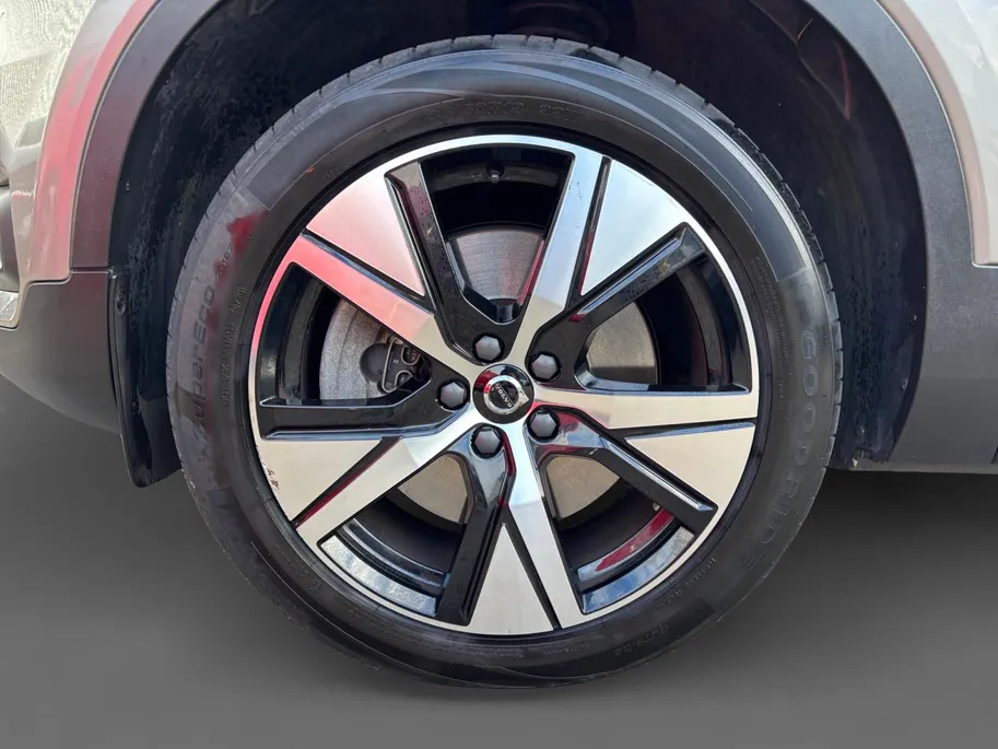 Volvo XC40 1.5 T4 Recharge Inscription | Adapt. Cruise Control | Achteruitrijcamera | Elekt. Achterklep | Apple Carplay/Android Auto |