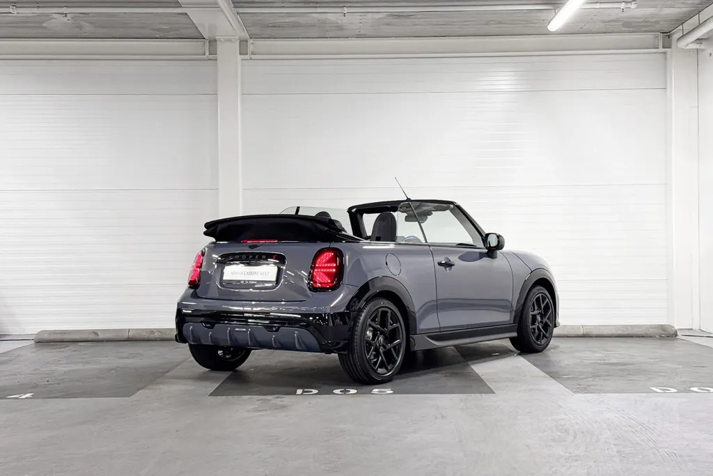 MINI Cooper Cabrio S John Cooper Works