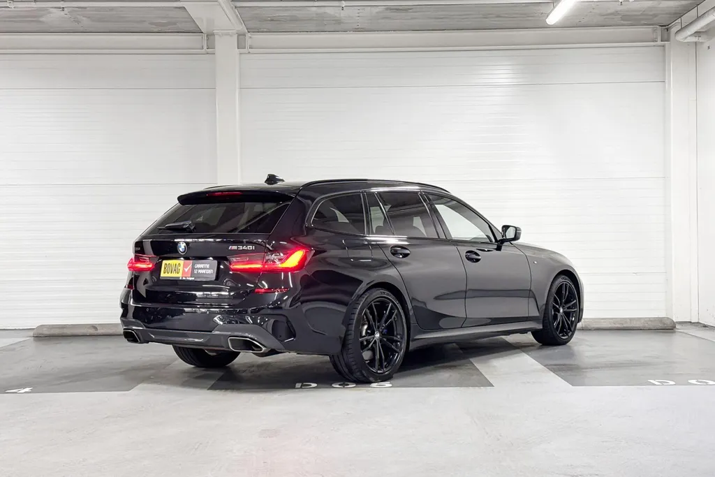 BMW 3 Serie Touring M340i xDrive High Executive