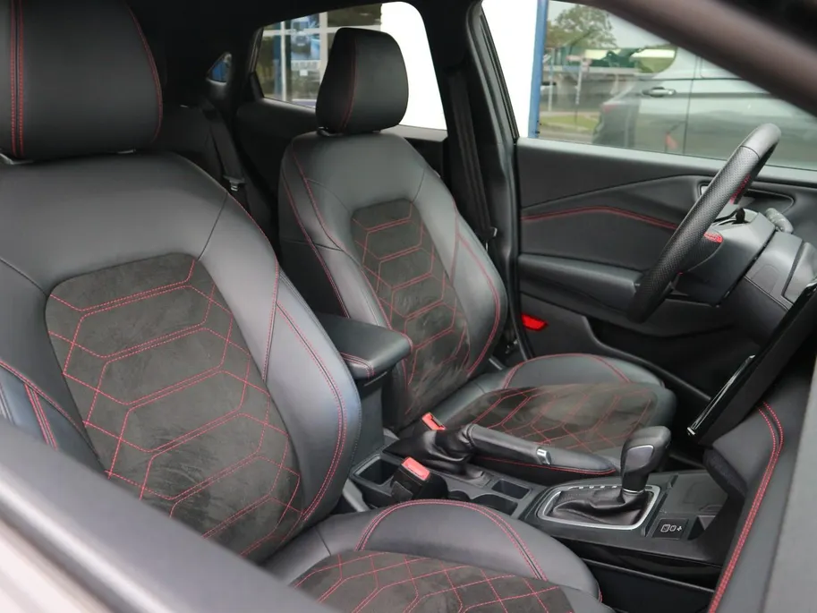 Ford Puma 1.0 EcoBoost Hybrid ST-Line X 125pk met Winter Pack en 17 inch All-season banden