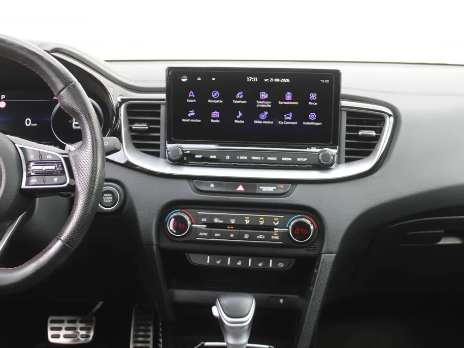 Kia ProCeed 1.6 T-GDI GT | 204PK! | Stuur-/stoelverwarming | Schuifdak | Camera | Stoelgeheugen | LED | Dodehoek detectie | Zeer nette auto | 1e eigenaar |