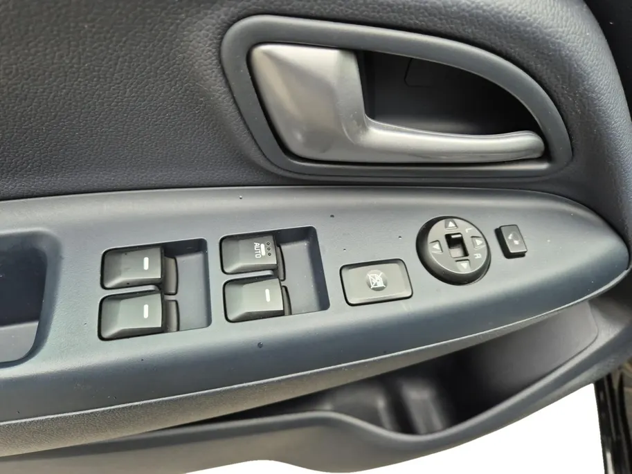 Kia Rio 1.2 CVVT ExecutiveLine | Airco | Navi | Camera | Schuifdak | LM Velgen | Stoelverwarming | Stuurverwarming | Trekhaak |