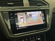 Volkswagen Tiguan 1.4 TSI 245pk DSG eHybrid Life Business · Panoramadak · 360 Camera · Inklap. Trekhaak · Head-Up Display · Dodehoeksensor · Parkeer Assistent ·