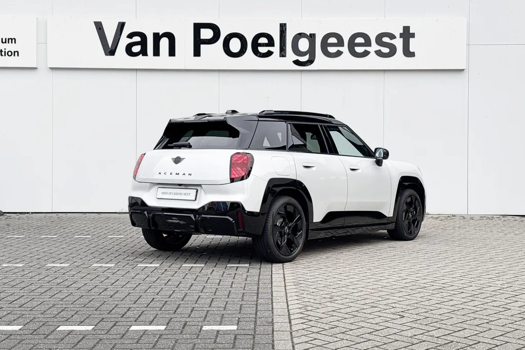 MINI Aceman E John Cooper Works M 42.5 kWh