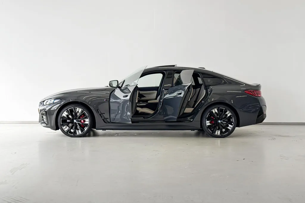BMW i4 eDrive35 M Sport Edition M Sportpakket Pro