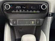 Toyota Yaris Hybrid Team D Apple/Android | Camera | Cruise control