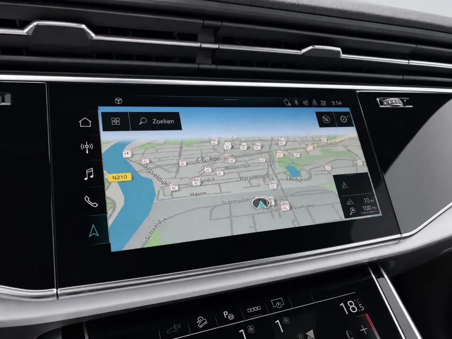 Audi Q7 55 TFSIe 280kW/381PK quattro S Line · Panoramadak · Trekhaak · Luchtvering · 360gr camera · Dodehoeksensor · 21'' · Servosluiting · Adaptive Cruise Control ·