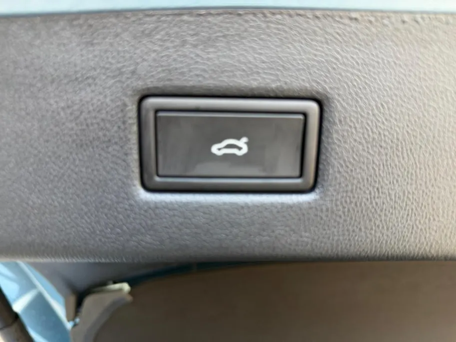 Ford Explorer Select Extended Range RWD 77 kWh | Nieuw te Bestellen | €3.500,- Ready Set Ford Bonus | 602km WLTP Rijbereik | 360 Graden Camera | Head-up Display | Dodehoek Detectie | Draadloze Apple Carplay & Android Auto