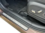 Hyundai Santa Fe 1.6 T-GDI PHEV Premium Plus 4WD 7p Super compleet! NU RIJKLAARPRIJS INCLUSIEF 1 JAAR GARANTIE! Premiumpakket GRATIS!