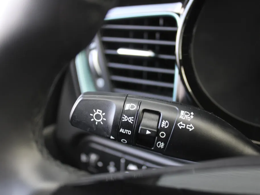 Kia Ceed Sportswagon 1.0 T-GDi MHEV Design Edition | Stuur-/stoelverwarming | Cruise adapt. | Camera | 16' LM | Dodehoekdetectie | JBL audio | LED |