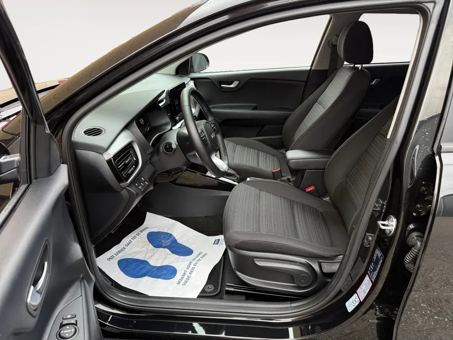 Kia Stonic 1.0 T-GDi MHEV DynamicPlusLine Automaat |  Navi | Apple Carplay/Android Auto | Metallic lak | Stoel & stuurverwarming | Fabrieksgarantie t/m 11-8-2032 + 3x 1 jaar* | NAP