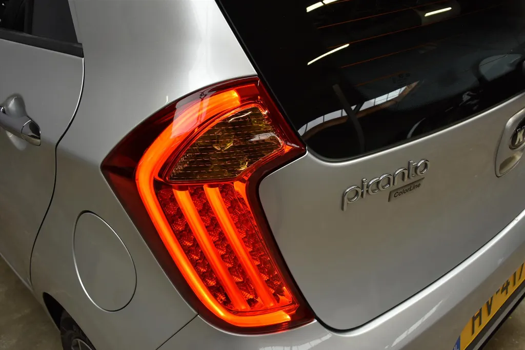 Kia Picanto 1.0 5drs ColorLine