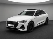 Audi e-tron 55 408pk Quattro S edition 95 kWh · SOH 97,1% · Panoramadak · Camera · Luchtvering · Zwart Optiek Plus · 21'' Inch ·