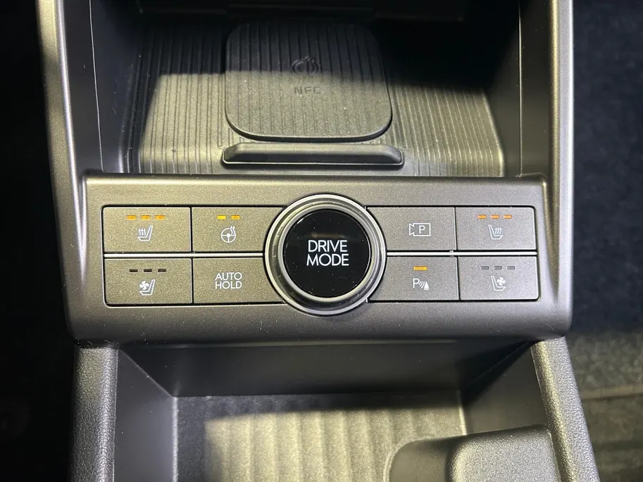 Hyundai Kona 1.6 GDI HEV Premium | Trekhaak Afn 13polig| Apple Carplay / Android Auto | Navigatiesysteem | Elektrisch Verstelbare Voorstoelen | Bestuurdersstoel + Geheugen | Parkeersensoren Voor + Achter | Camera Voor + Achter | Stoelverwarming + Stoelkoeling | Stuurv
