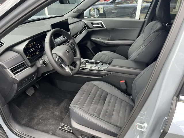 Mitsubishi Outlander 2.4 PHEV Intense+
