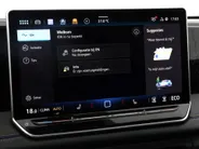 Volkswagen Tiguan 1.5 eHybrid 272pk DSG R-Line Business · Trekhaak · Panoramadak · Dodehoeksensoren · Apple/Android Car Play · Camera · Garantie t/m 23-08-2028 of 100.000km