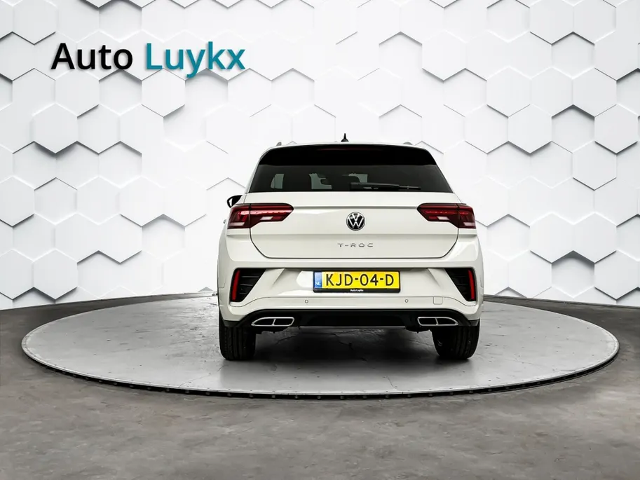 Volkswagen T-Roc 1.5 TSI R-Line DSG Automaat | IQ Light | Elektrische Achterklep | Winterpakket