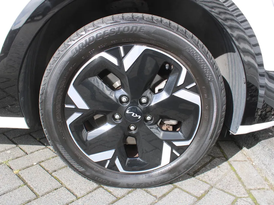 Kia Niro EV DynamicLine 64.8 kWh | Clima | Camera | Cruise adapt. | Carplay | Navi | 17' LM |