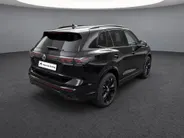 Volkswagen Tiguan 1.5 272pk DSG eHybrid R-Line Edition · Panoramadak · Wegklapbare Trekhaak · 360 Camera · Massage · Black Style · 20'' Inch · Garantie t/m 29-06-2030 of 100.000km